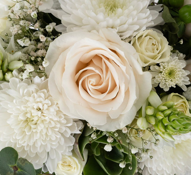 White Wedding Table Flower Bouquet Stem - Image