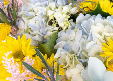 Yellow Pastel Pop Flower Centerpieces Hand - Image