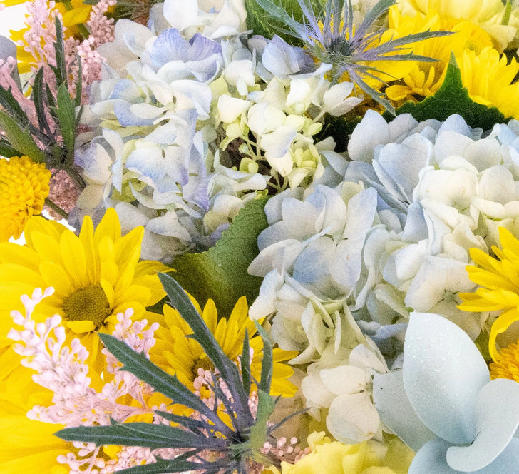 Yellow Pastel Pop Flower Centerpieces Hand - Image