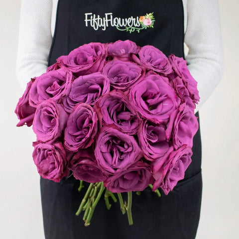 Blueberry Purple Wholesale Rose Bunch In a Hand