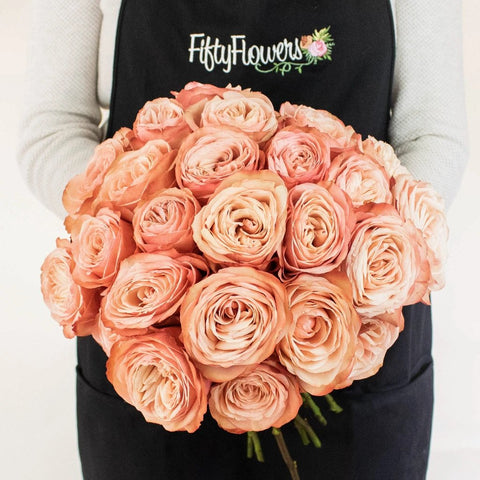 Kahala Peach Wholesale Rose Bunch In a Hand