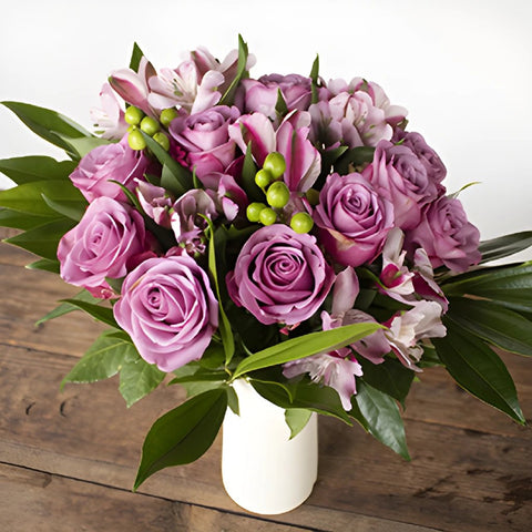 Chic Lavender Rose Arrangements