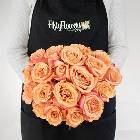 Taxo Orange Wholesale Rose Bunch In a Hand